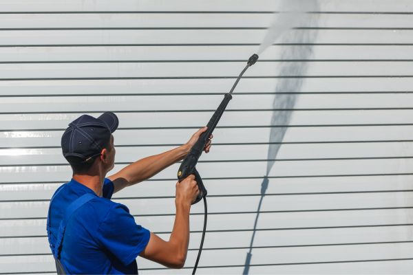 Exterior Building Cleaning in Brandon