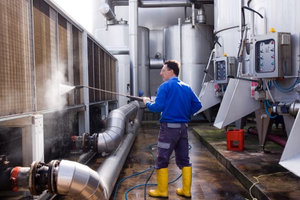 Business Pressure Washing in Brandon